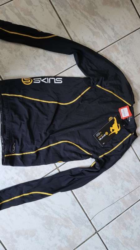 Mens Second Skin A200 | Large | New | Long sleeve
