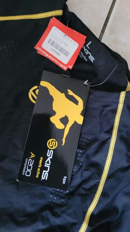 Mens Second Skin A200 | Large | New | Long sleeve