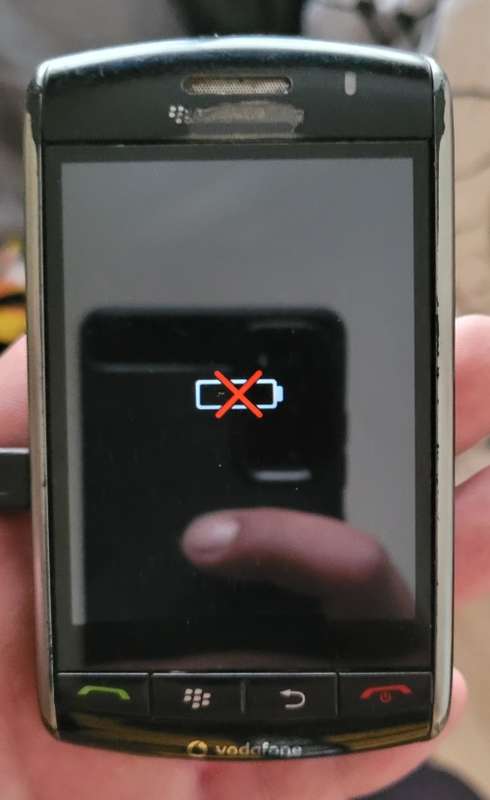Blackberry Storm 9500 Classic phone
