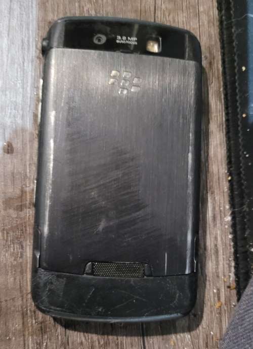Blackberry Storm 9500 Classic phone