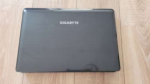 Gigabyte Combo! Q1585N i5 |1GB Nvidia Graphics | 1TB HDD | 4 GB Ram Entry Lvl Gaming Laptop