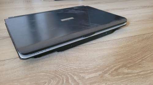 Toshiba Satellite M105 Laptop