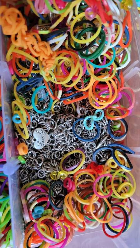 Massive Loom Band kit And Accessories