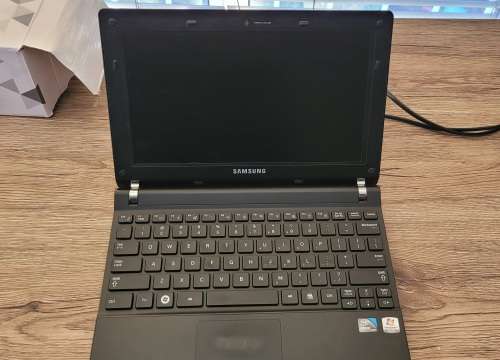Samsung N230 Notebook Black Laptop 10.1`