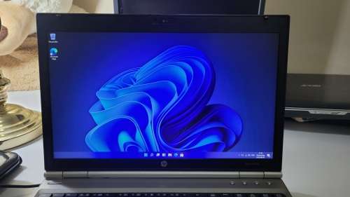 HP Elitebook 8560p i7 Workhorse 8gb Ram Win 11