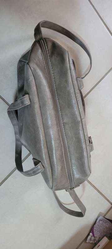 Beautiful Handbag tanned grey `leather`