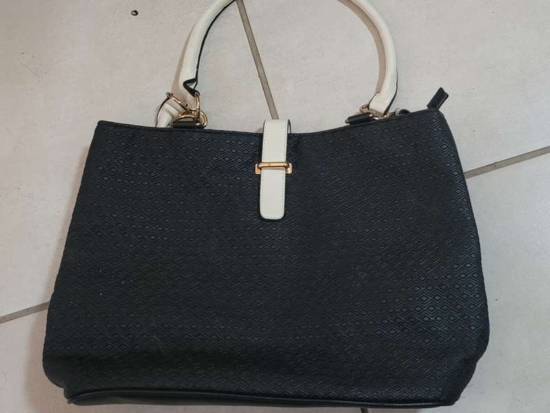 Gorgeous Black Diamond Handbag