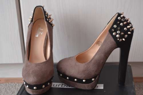 Urban Zone Hesper Taupe Heel
