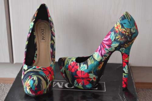 Zoom Tropical Heel