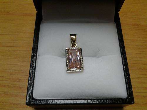 Sold 9ct Gold pendant