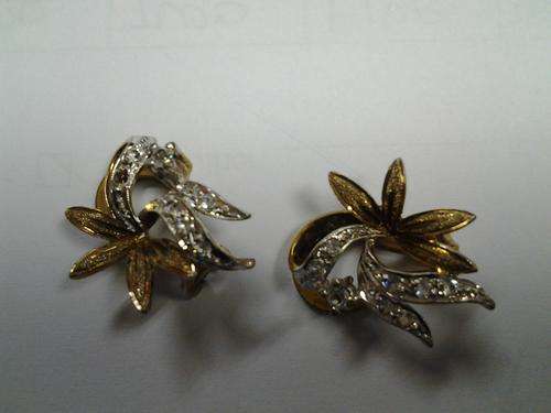 Clip on earrings - Antique