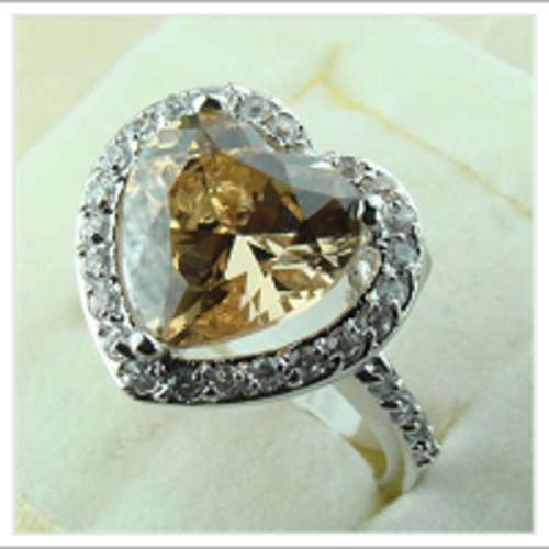 Stunning Morganite 925 Sterling Silver Gemstone Ring Size 8