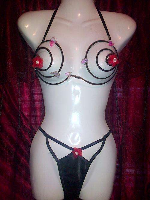 **TEASE 2 PLEASE** with this exotic 2 pc lingerie set