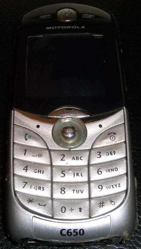 Motorola C650 - Broken Selling For Parts