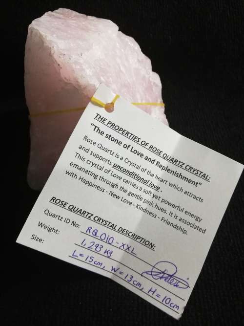 ROSE QUARTZ CRYSTAL - XXL SIZE - BEAUTIFUL CRYSTAL
