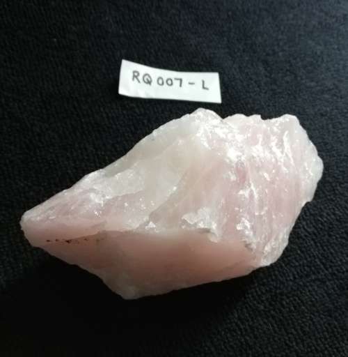 ROSE QUARTZ CRYSTAL - SIZE (L) - BEAUTIFUL STONE