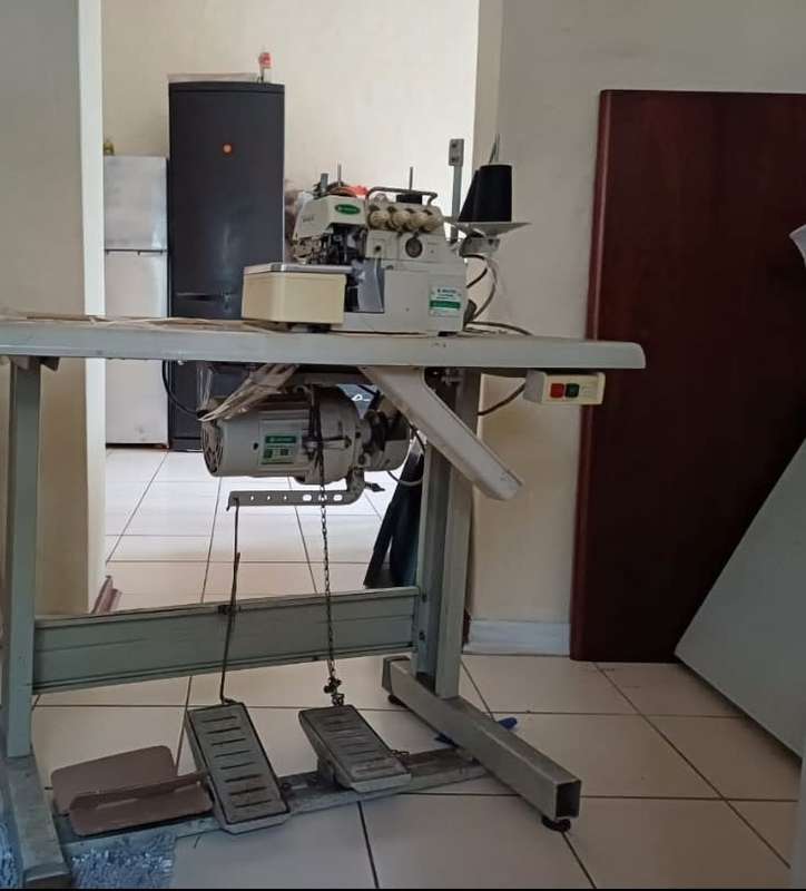 OVERLOCKER FOR SALE / ZOJE INDUSTRIAL MACHINE