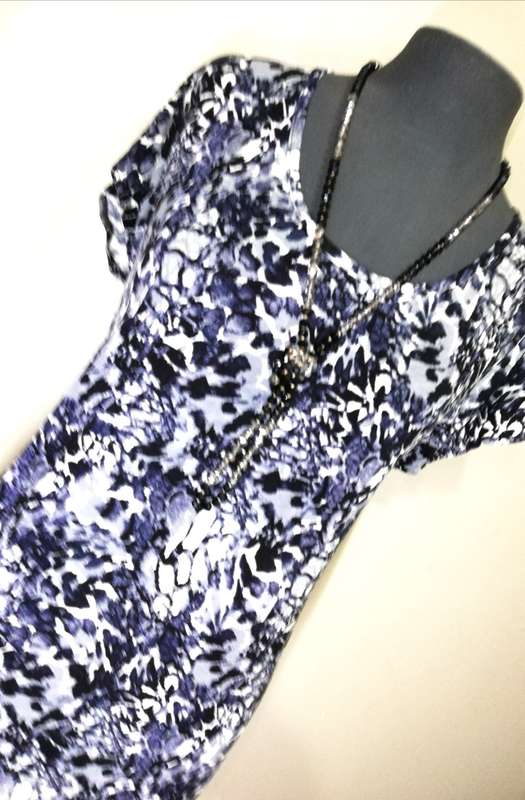 Shift Dress by VANILLA LEE / Size: (S/M) small/Medium (ladies 32, 34)