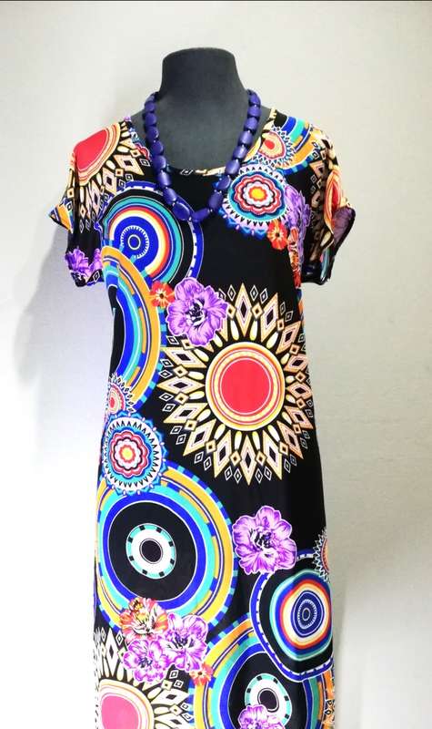 Shift Dress by VANILLA LEE / Size: (S) small
