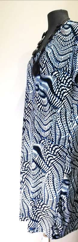 Shift Dress by VANILLA LEE / Size: (XXL) Ladies 46,48