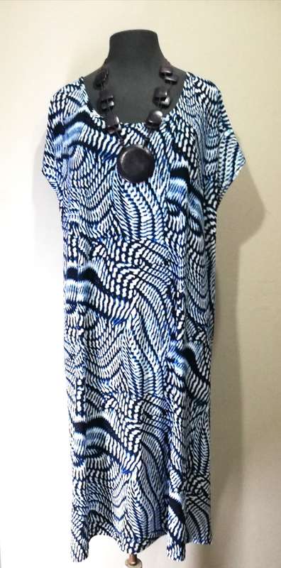 Shift Dress by VANILLA LEE / Size: (XXL) Ladies 46,48