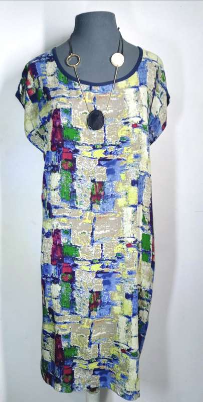 Shift Dress by VANILLA LEE / Size: (M) Medium (to fit Ladies 34 - 36)