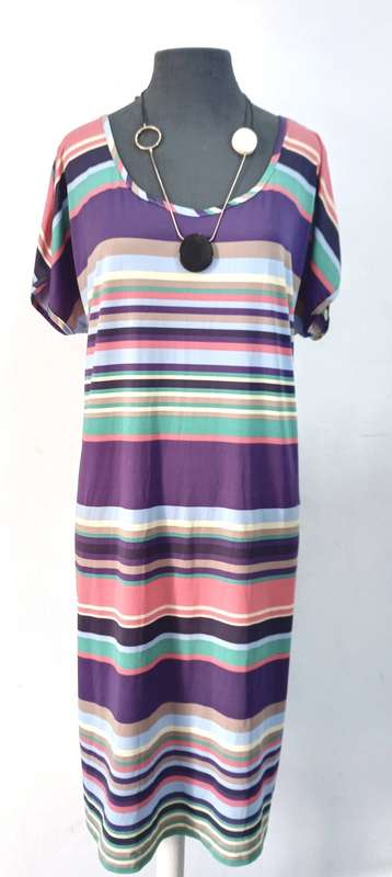 Ladies Dress / Size: (XL) X-Large (to fit Ladies 42 - 44)