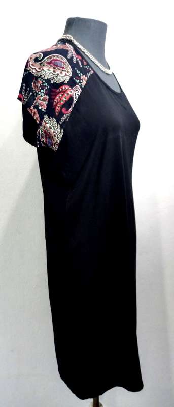 Shift Dress by VANILLA LEE / Size: (S) small (Ladies 30, 32)