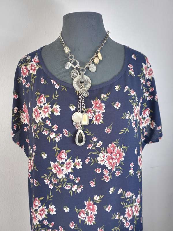 Ladies dress by VANILLA LEE / Size: (XL) X-Large (to fit Ladies 42 - 44)