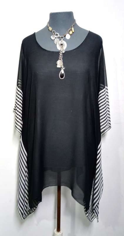 Kaftan Top by VANILLA LEE / Size: L / XL (to fit ladies size 38, 40, 42, 44)