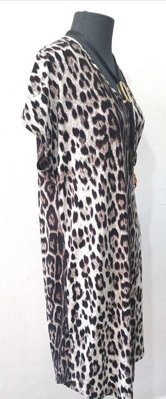 Shift Dress by VANILLA LEE / Size: L-XL (ladies 40, 42, 44) Animal Print