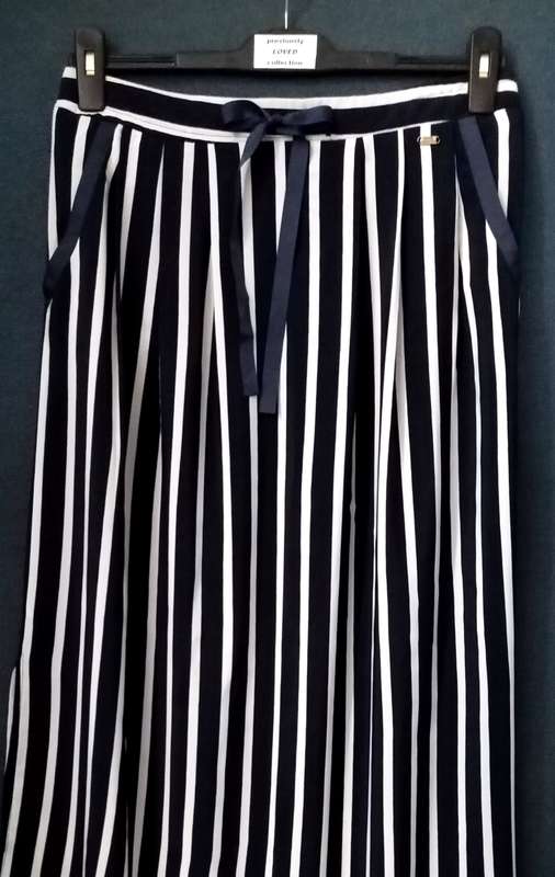 Used Clothing, Ladies / 3 Business-Corporate wear SKIRTS (Size: 40) High end