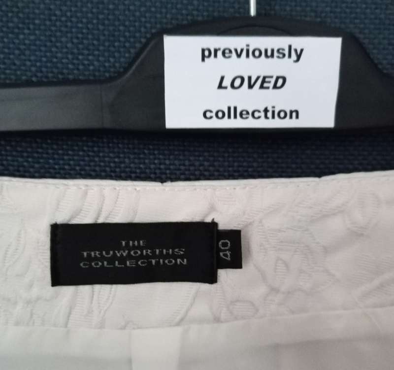 Used Clothing, Ladies / 3 Business-Corporate wear SKIRTS (Size: 40) High end