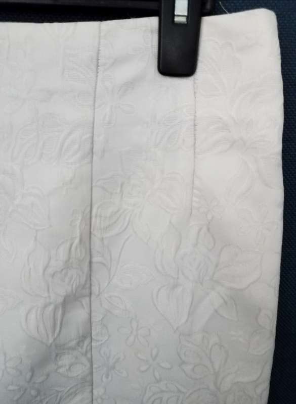 Used Clothing, Ladies / 3 Business-Corporate wear SKIRTS (Size: 40) High end