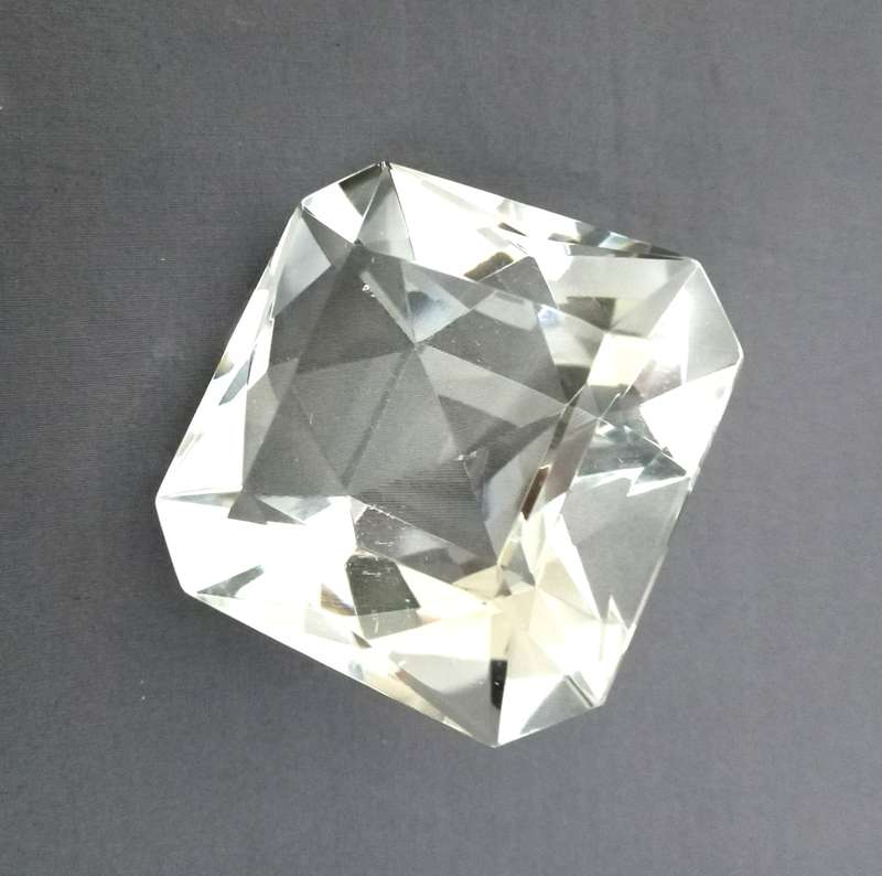 Swarovski Crystal - exquisite large flawless diamond cut