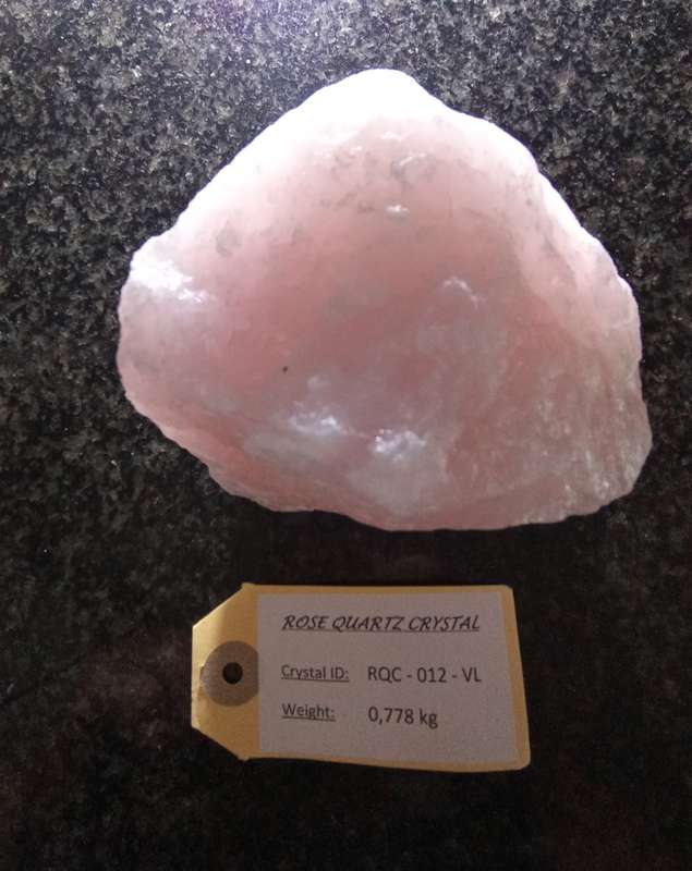 Crystal Rock - Rose Quartz / The stone of Love & Friendship / Size: 778g