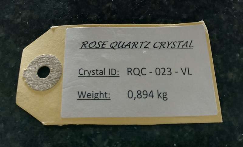 Crystal Rock - Rose Quartz / The stone of Love & Friendship / Size: 894g