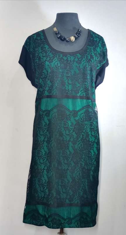 Shift Dress by VANILLA LEE / Size: Large (to fit Ladies 38 - 40)