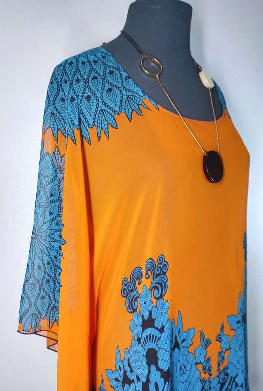 Kaftan Top by VANILLA LEE / Size: L / XL (to fit ladies size 38, 40, 42)