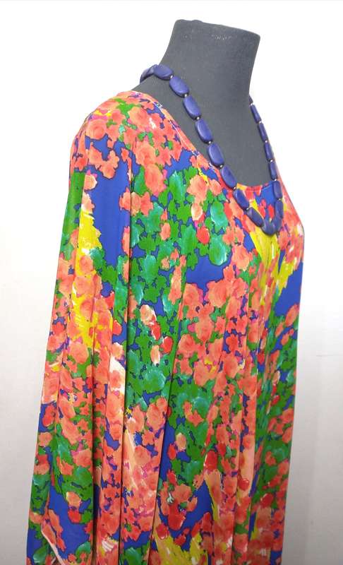 Ladies Dress by VANILLA LEE / Size:  XXXL+ (To fit ladies sizes 46, 48, 50, 52)