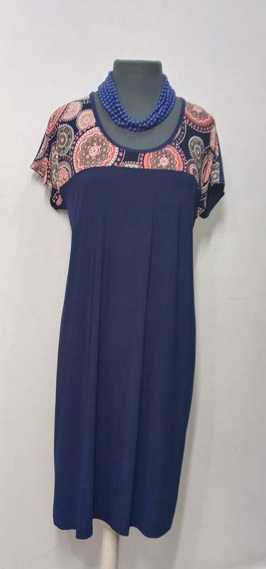 Ladies Dress - Summer Dress / Size: L-XL (ladies size 40, 42, 44)
