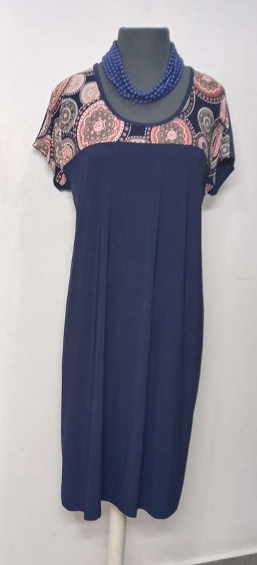 Ladies Dress - Summer Dress / Size: L-XL (ladies size 40, 42, 44)