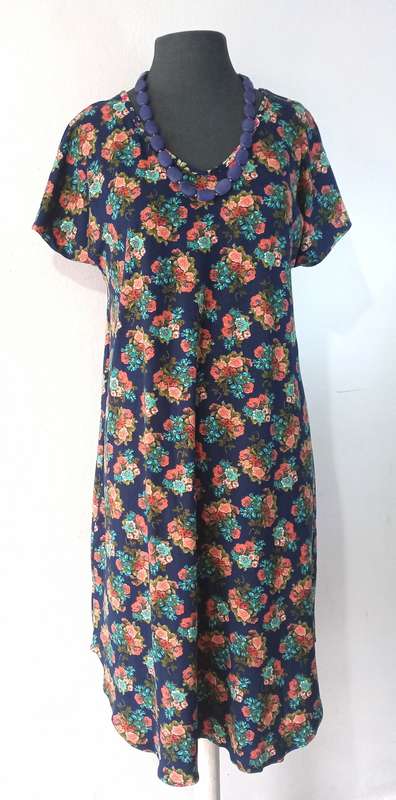 Shift Dress by VANILLA LEE / Size: Large (ladies 38, 40, 42)