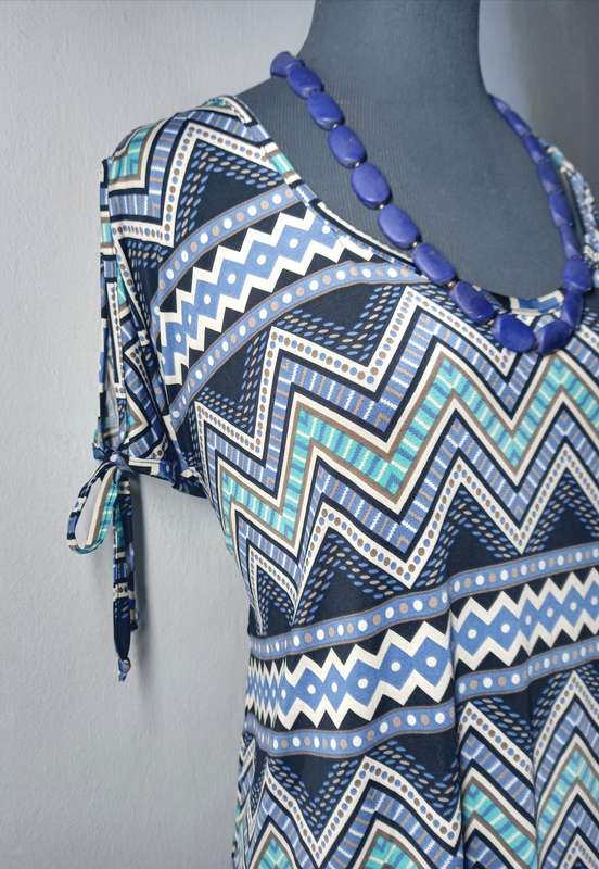 Ladies Dress by VANILLA LEE / Size: XXL (ladies size 44, 46, 48)