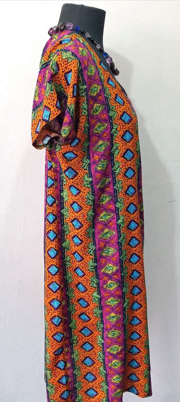 Ladies dress / Size: XXL (to fit Ladies sizes 44 - 46 - 48)