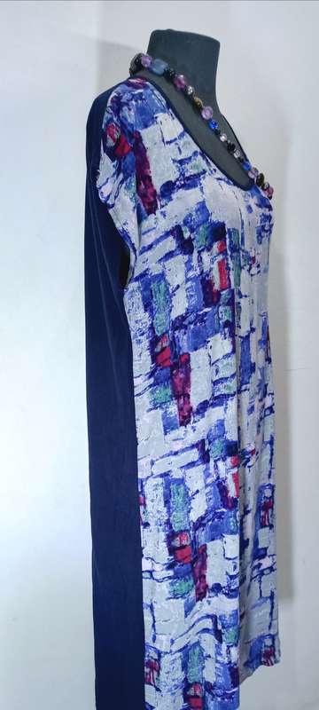 Ladies Dress by VANILLA LEE / Size: (L) Large (Ladies size 38, 40)