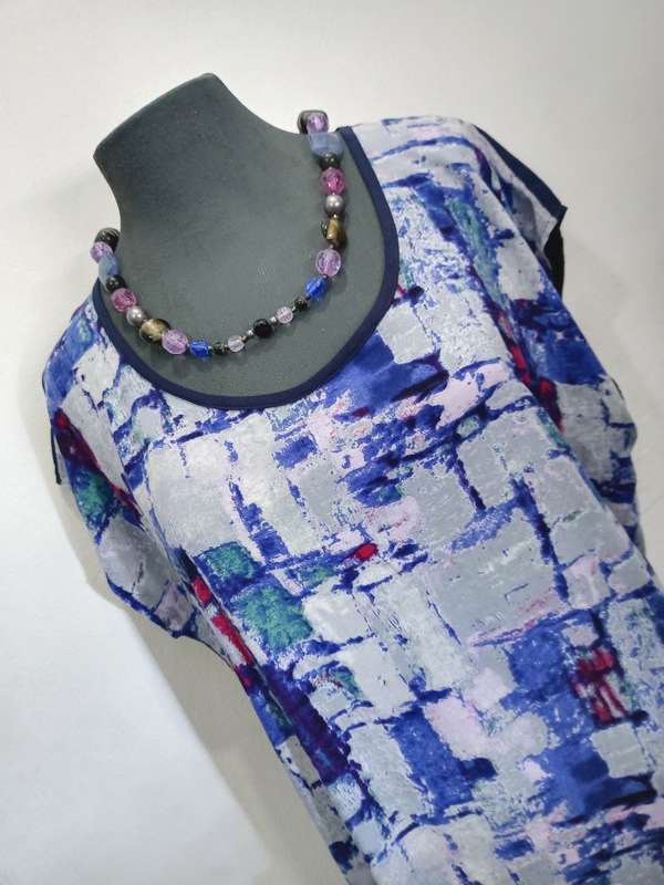 Ladies Dress by VANILLA LEE / Size: (L) Large (Ladies size 38, 40)