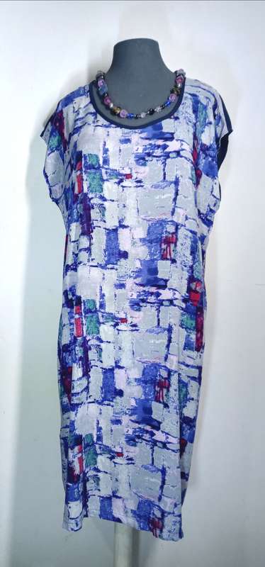 Ladies Dress by VANILLA LEE / Size: (L) Large (Ladies size 38, 40)