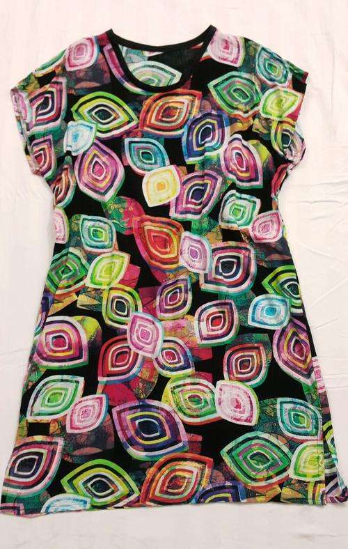 SIZE 40-42 BEAUTIFUL EASY WEARING SHIFT DRESSES (by Vanilla Lee)