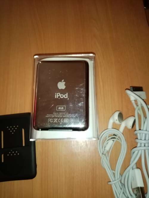 Apple iPod Nano | 8GB | 3rd Generation | MB253 | A1236 **** IPOD NANO ****